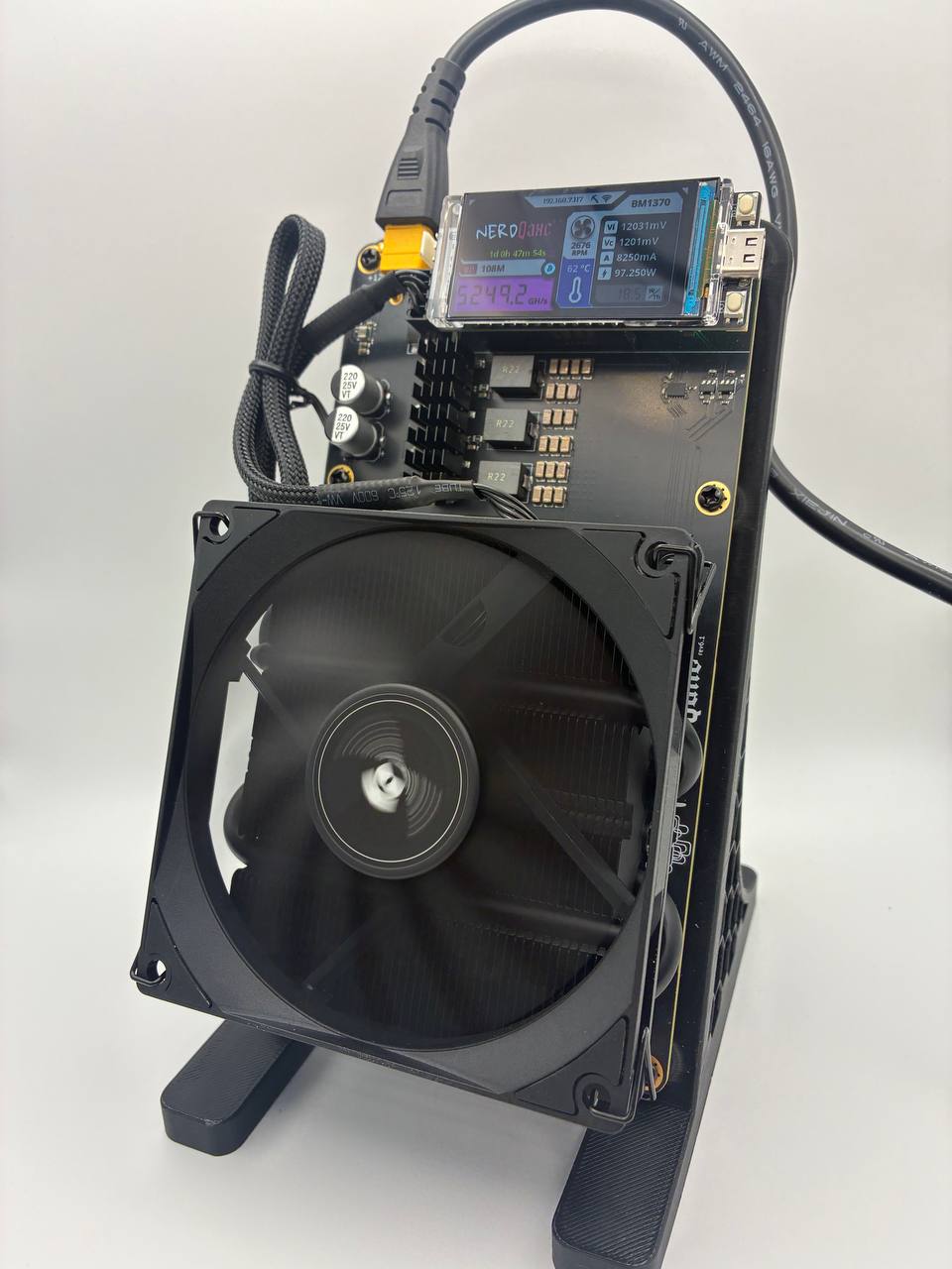 NerdQaxe++ Rev-6 Desktop Bitcoin Miner · Up to 6 TH/s · XT30 Power · Quiet, Refined Performance